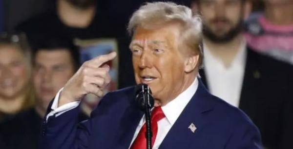 Торгівельна війна США: Трамп запровадив додаткові мита на товари з Канади, Мексики та Китаю 